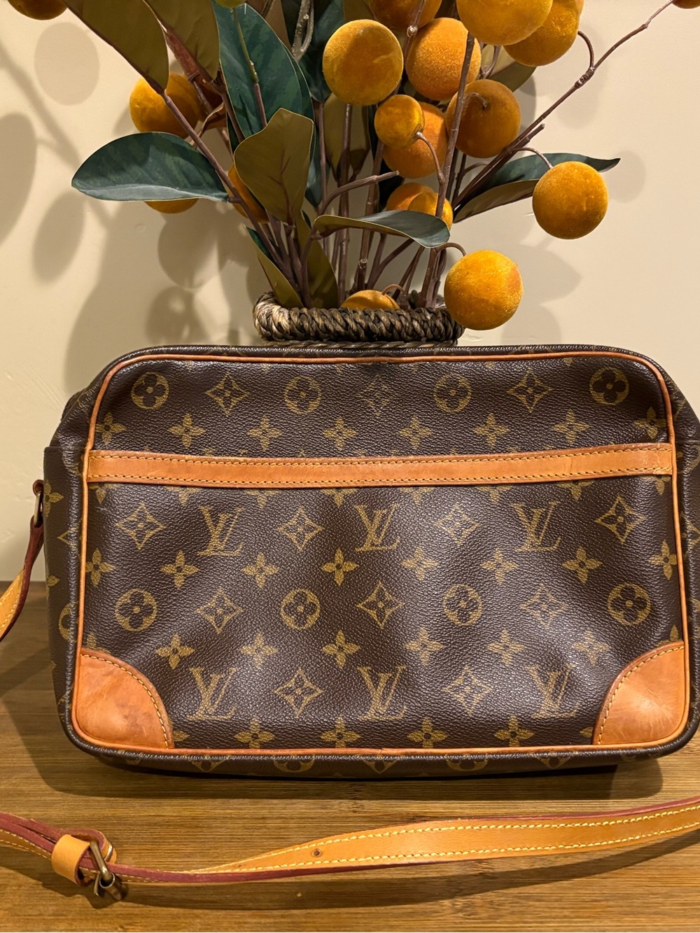 Authentic Louis Vuitton Trocadero Canvas Monogram Crossbody